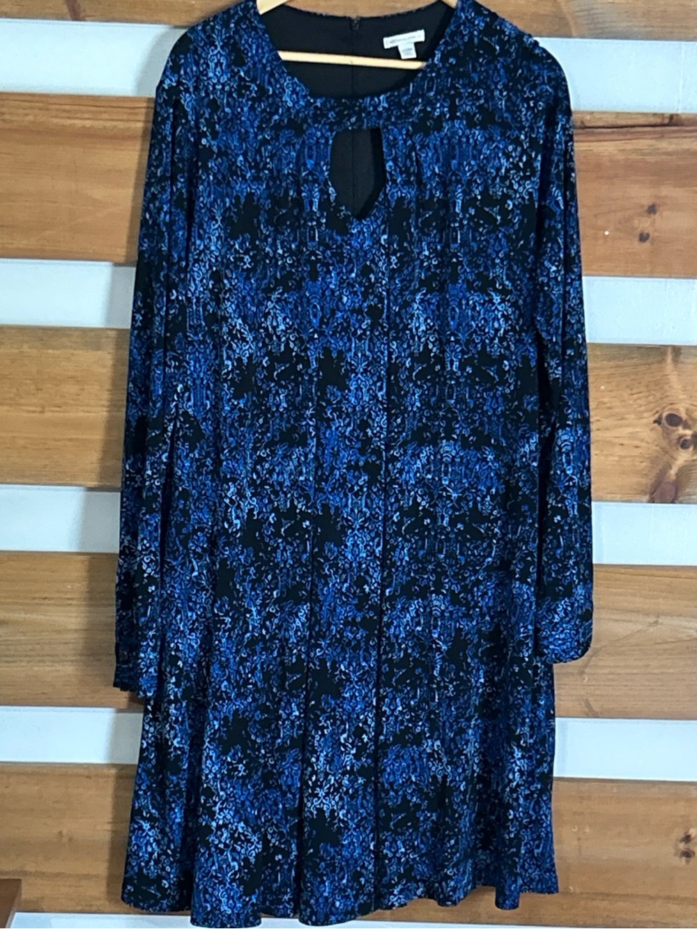 Cato Knee Length Blue Floral Keyhole Long Sleeve Back Zip Chic Dress Size 22/24W